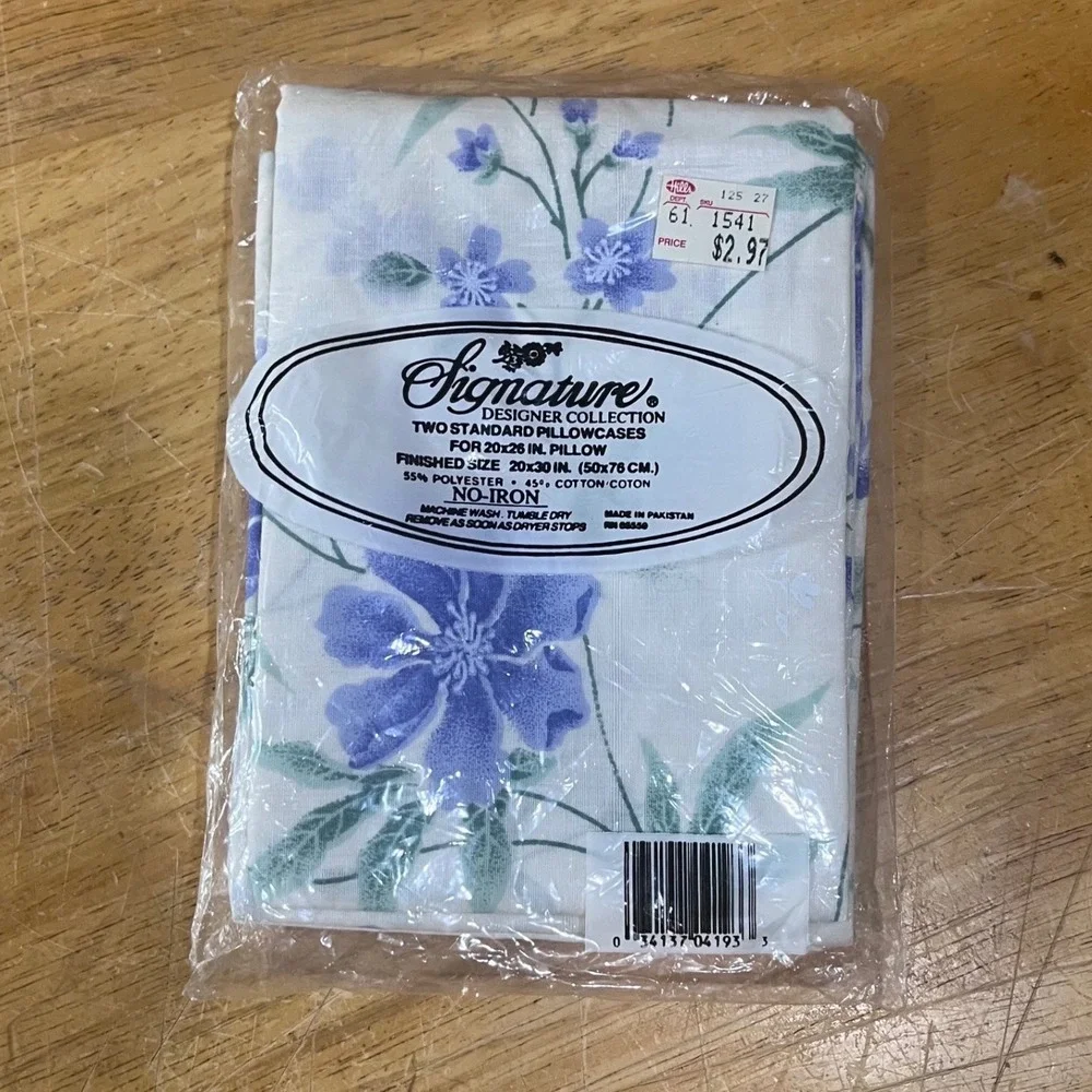 Vtg Signature Designer Collection Purple Floral Standard Pillowcases Set 2‎ NOS